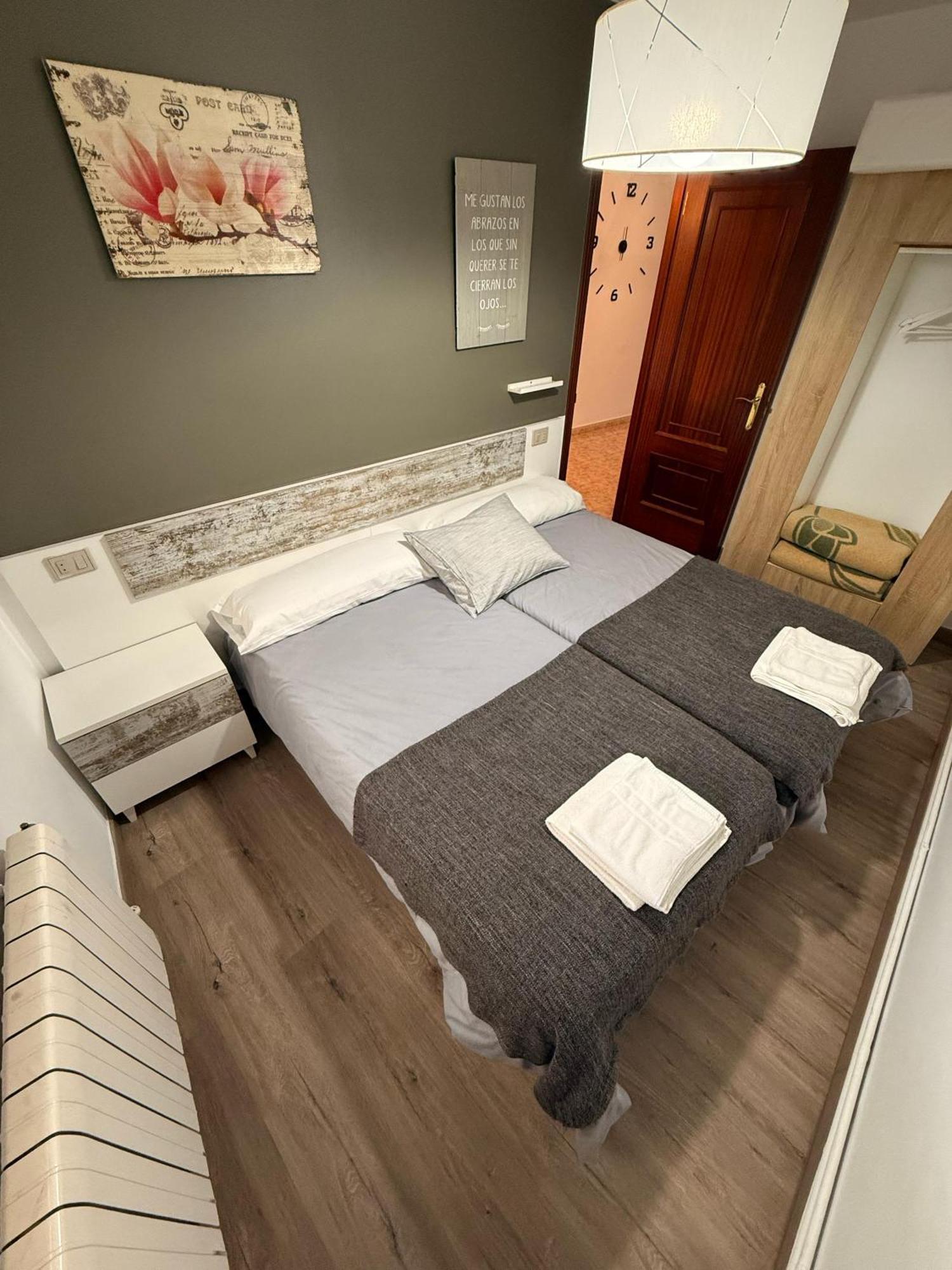 Apartamentos Portolux Portomarin Buitenkant foto